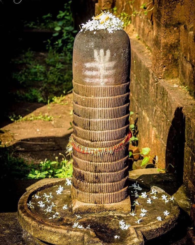 Sahasra Shiva Linga at Mukteswar Temple in Bhubaneswar